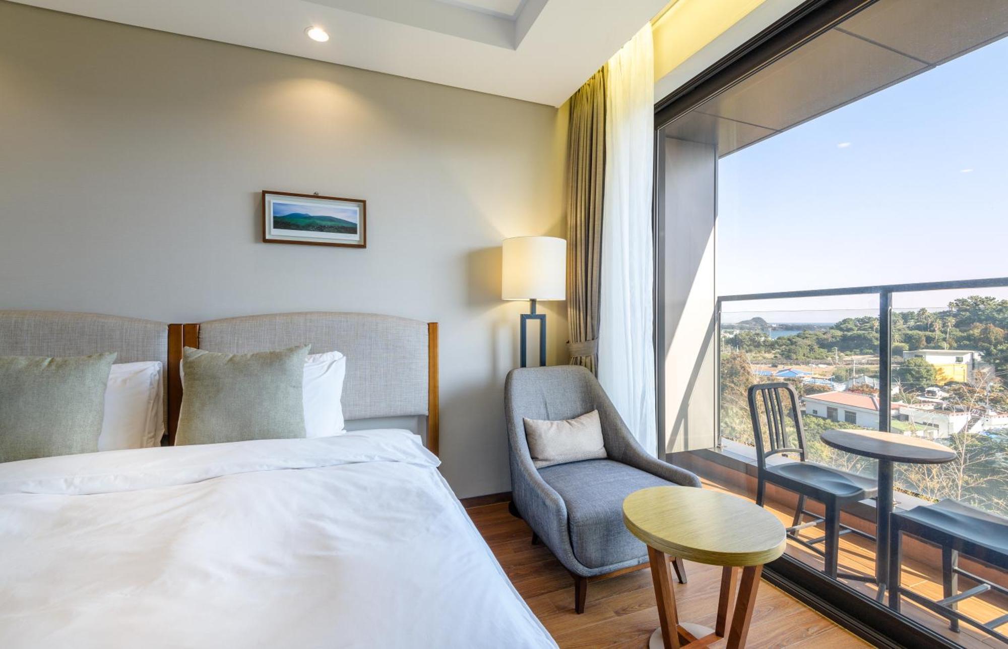 Отель Parksunshine Jeju Согвипхо Экстерьер фото