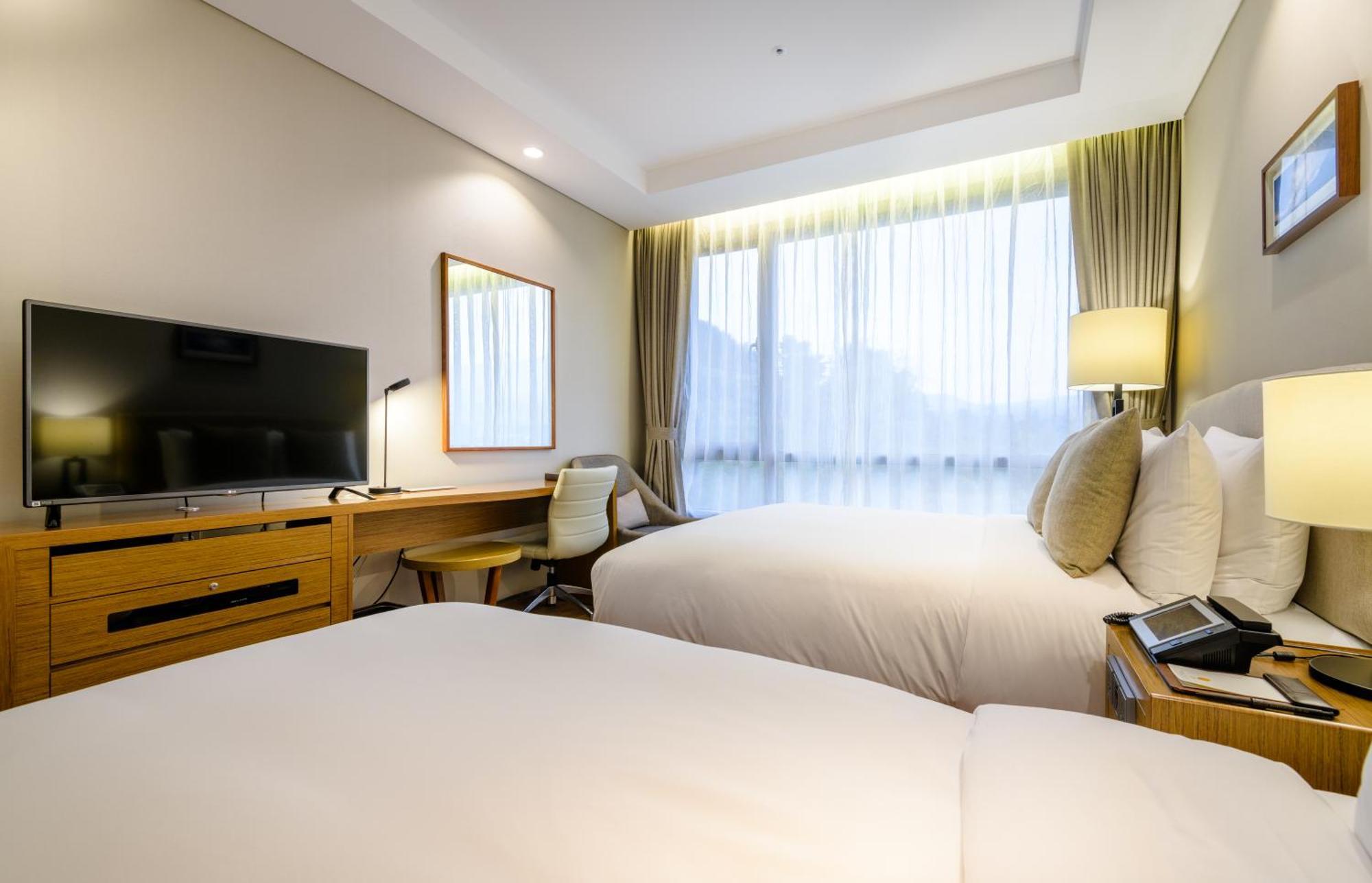 Отель Parksunshine Jeju Согвипхо Экстерьер фото