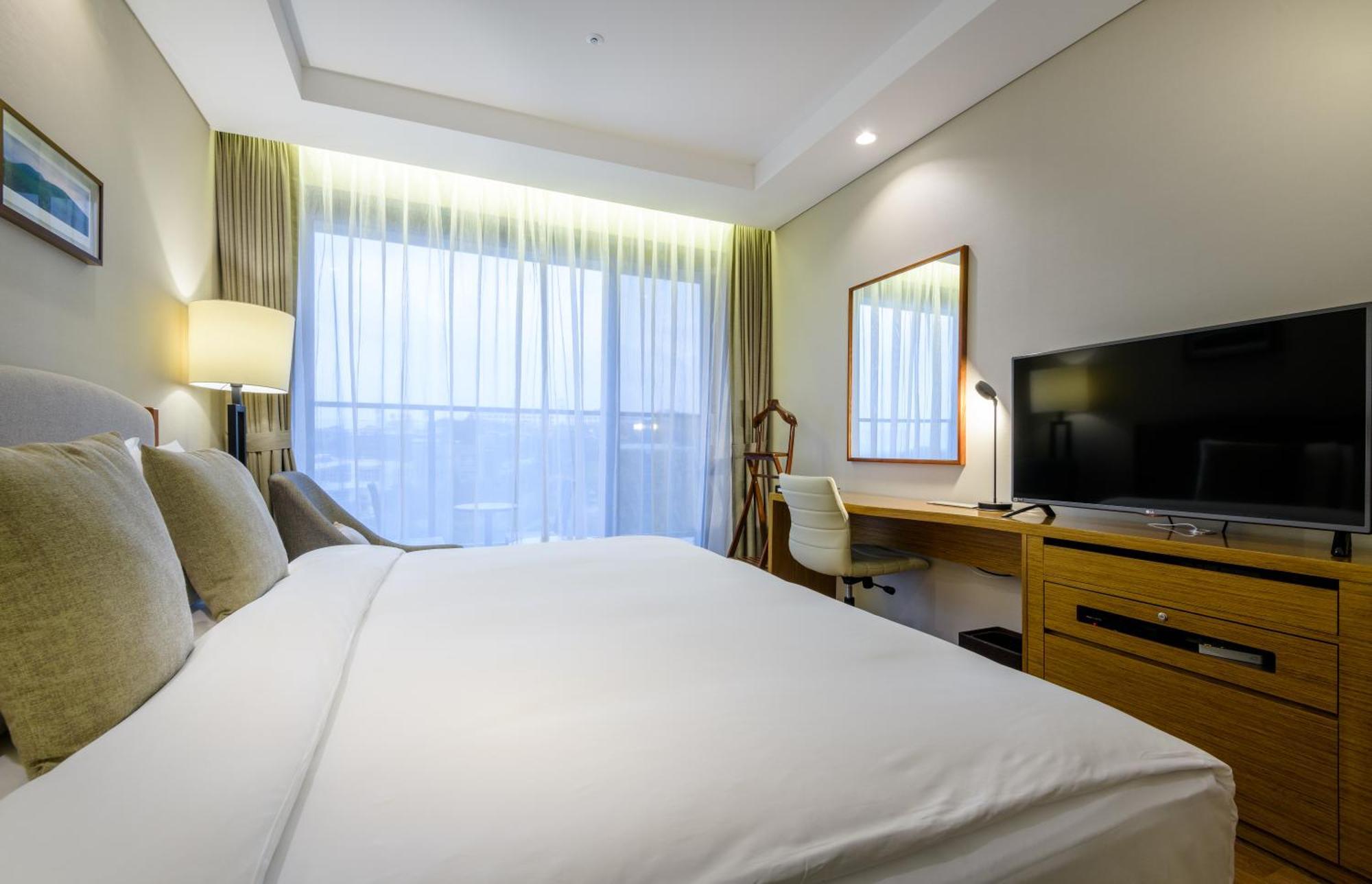 Отель Parksunshine Jeju Согвипхо Экстерьер фото