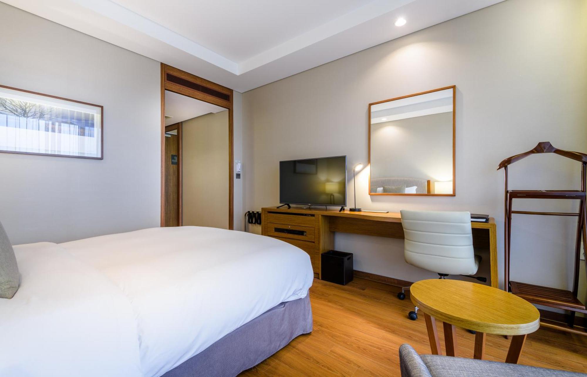 Отель Parksunshine Jeju Согвипхо Экстерьер фото