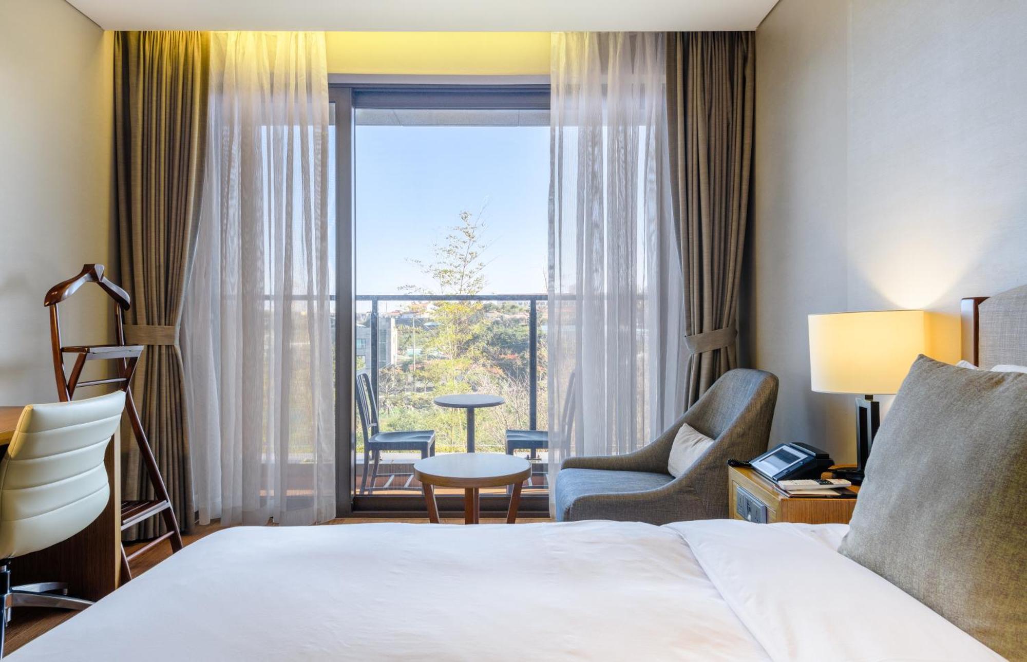 Отель Parksunshine Jeju Согвипхо Экстерьер фото