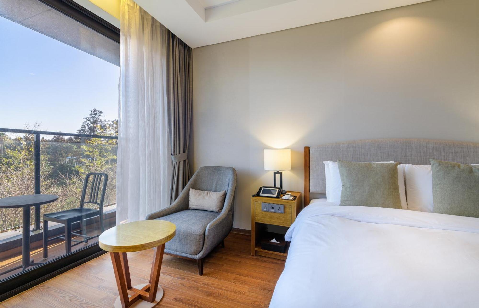 Отель Parksunshine Jeju Согвипхо Экстерьер фото