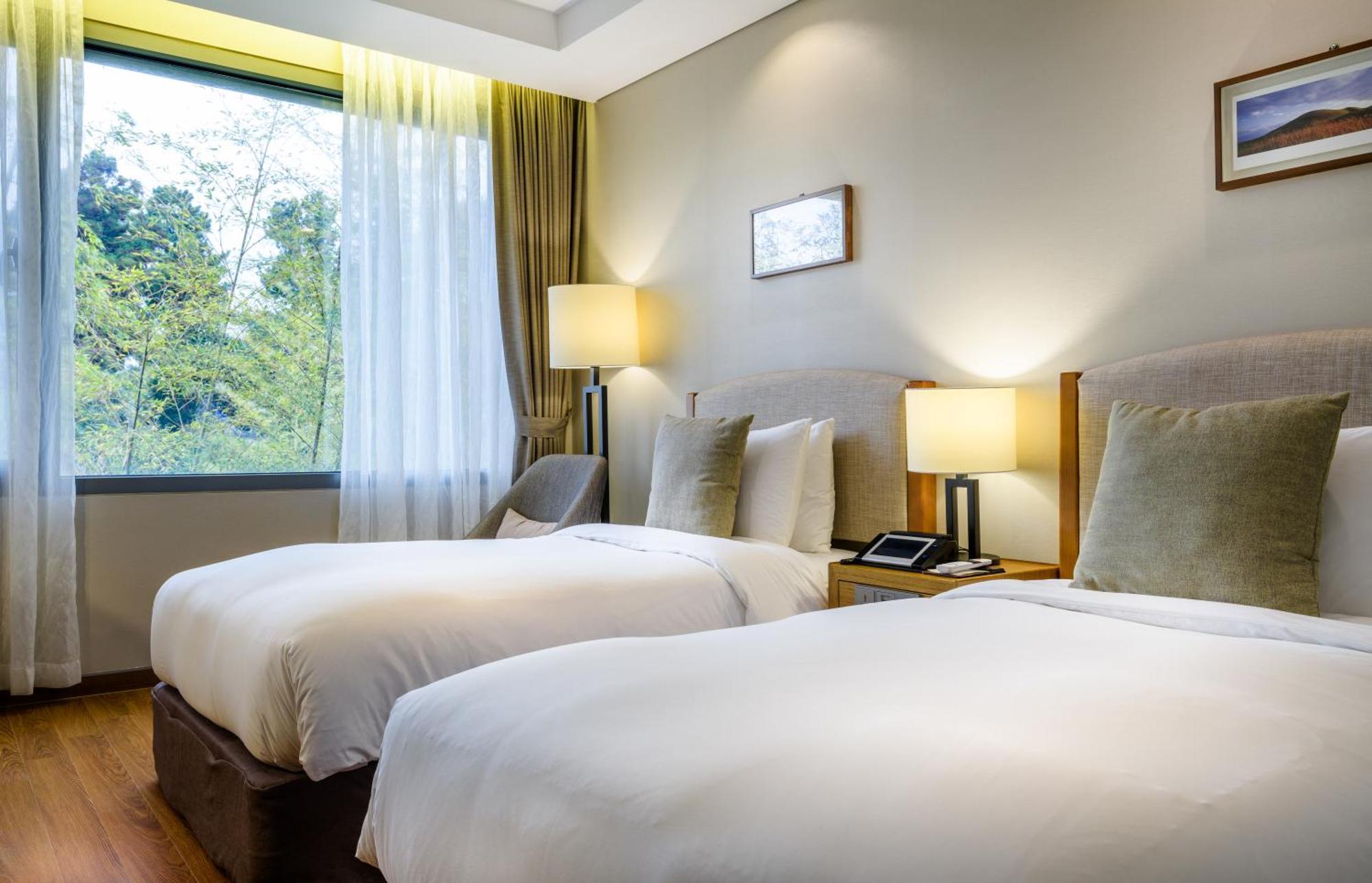 Отель Parksunshine Jeju Согвипхо Экстерьер фото